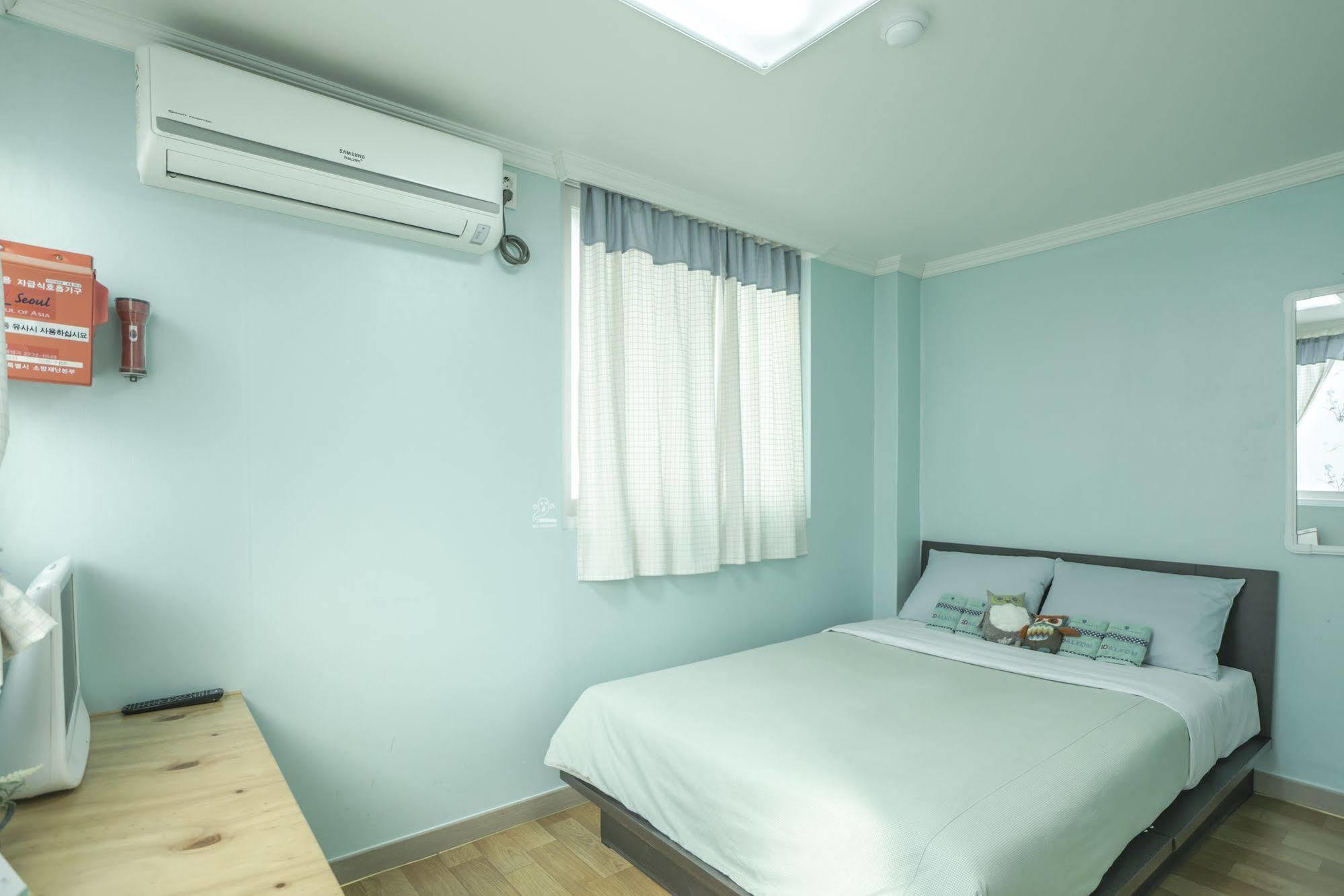 Dalkom Myeongdong Guesthouse Seoul Exterior photo